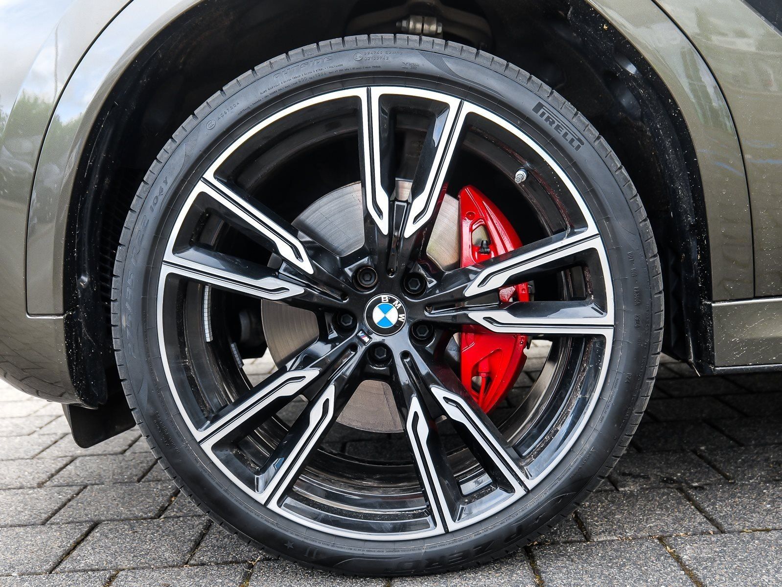 BMW X6 xDrive30d M Sport PANO HUD ACC AHK RFK NAVI L