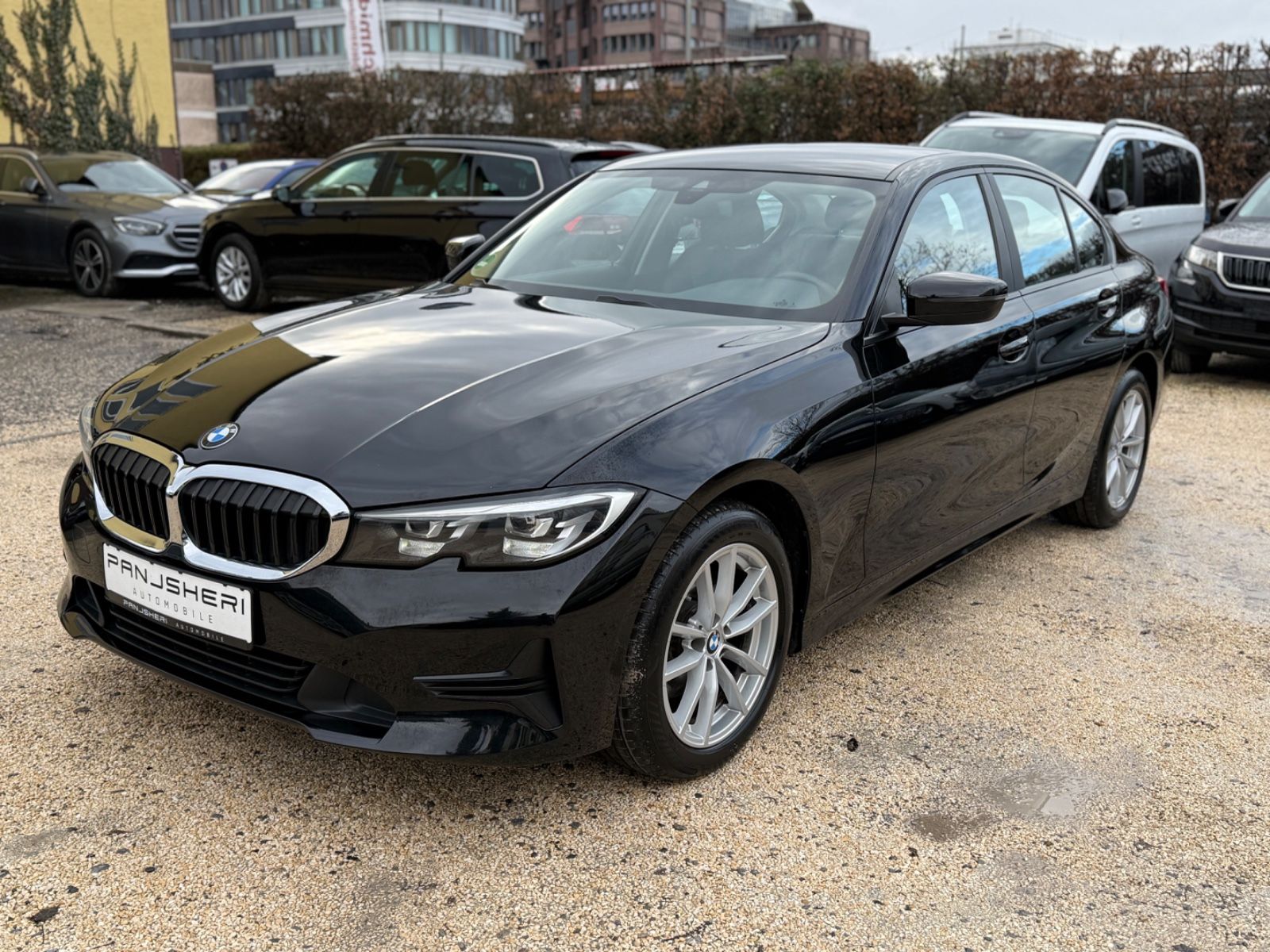BMW 320d xDrive Lim Aut Leder LED Navi
