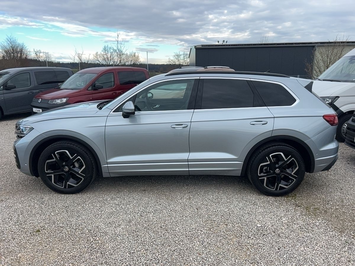 Volkswagen Touareg Elegance TDi - Samsaru's Car Outlet