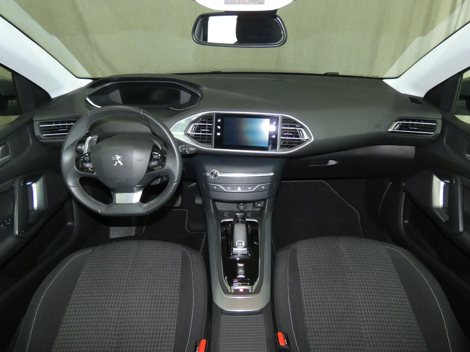 Peugeot 308 SW 1.5 HDi Active Pack - Samsaru's Car Outlet