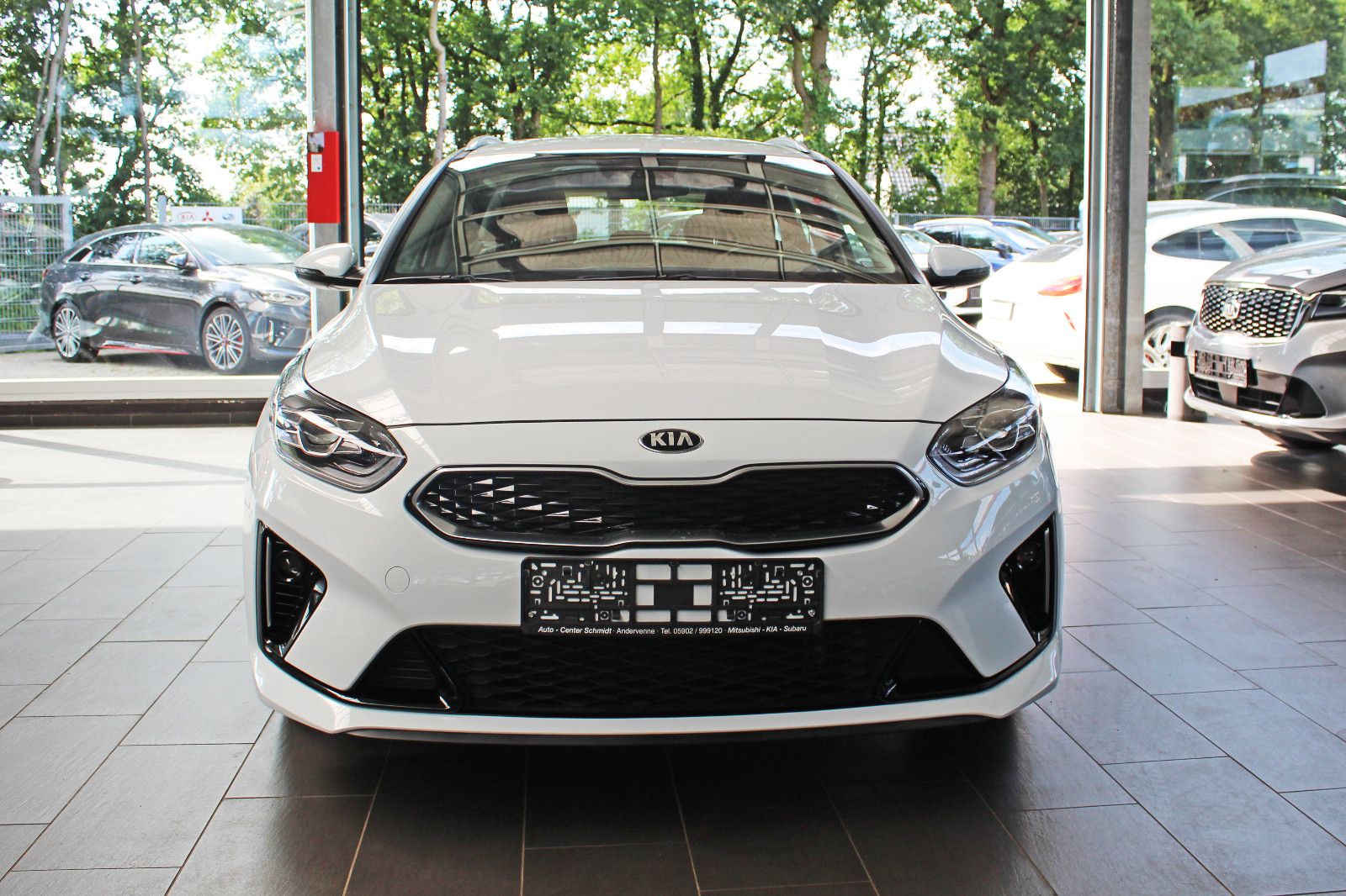Kia Ceed Sportswagon Plug-in Hybrid Vision - Samsaru's Car Outlet