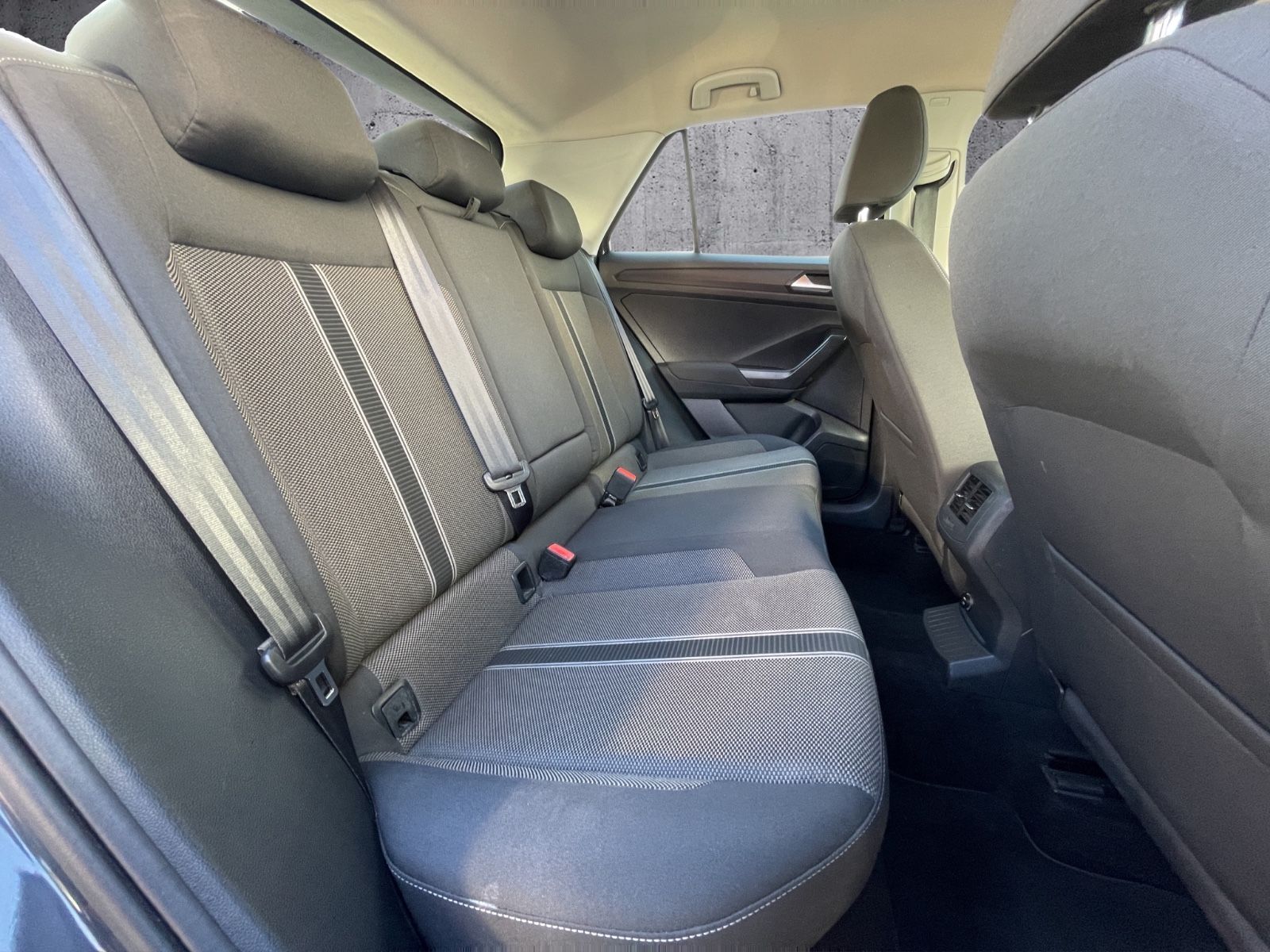 Volkswagen T-Roc Style TDI - Samsaru's Car Outlet