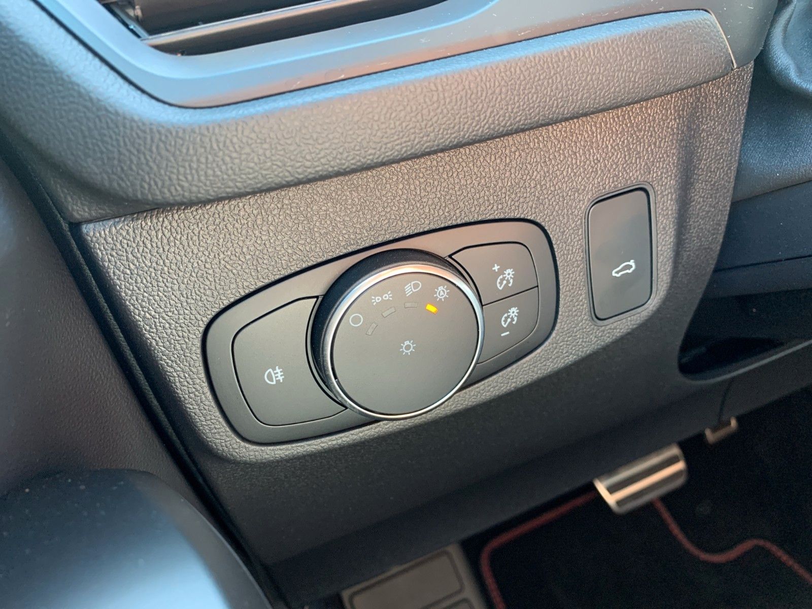 Ford FOCUS ST-LINE X+AUTOMATIK+NAVI+KAMERA+ACC+LED!