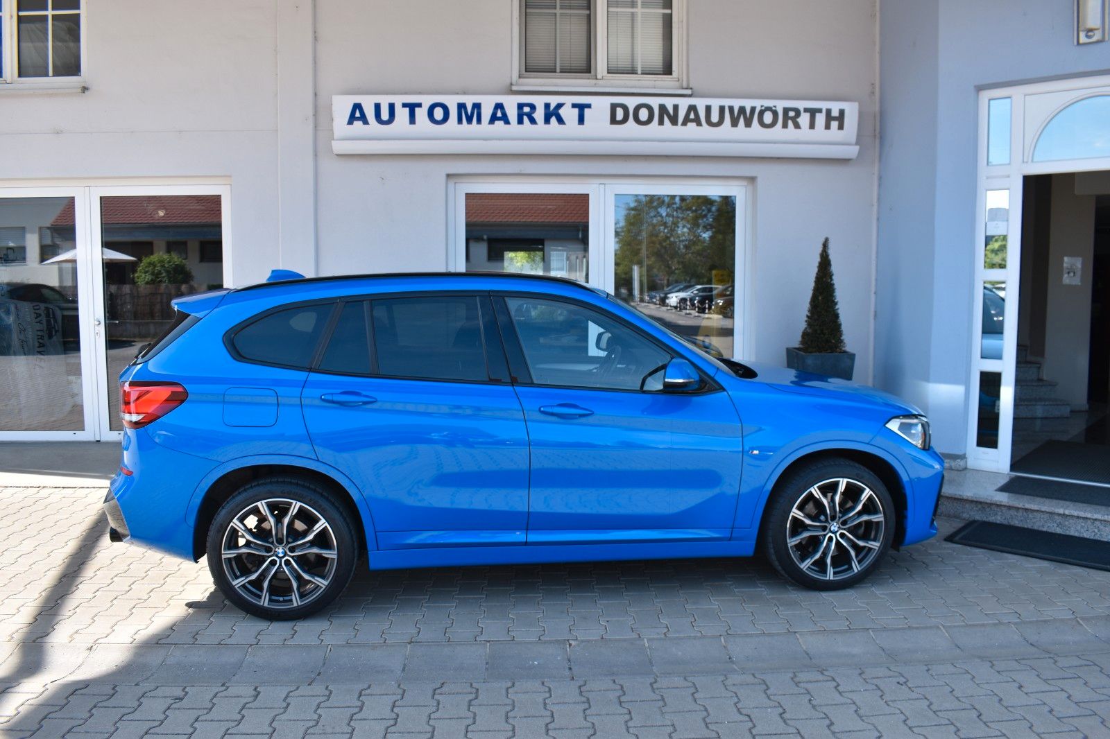BMW X1 xDrive20i Aut. M Sport - Samsaru's Car Outlet