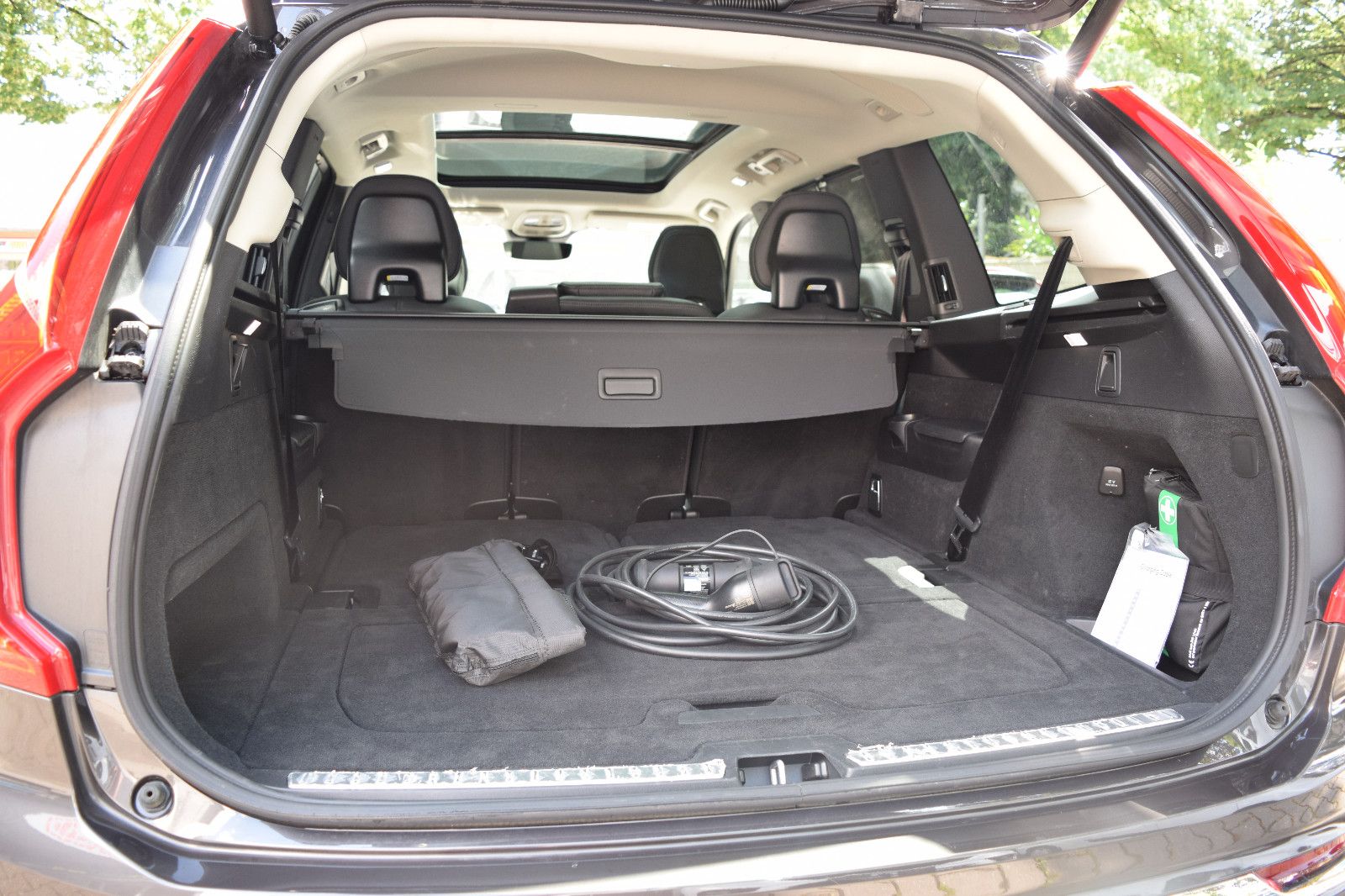 Volvo XC90 T8Plus Bright AWD - Samsaru's Car Outlet