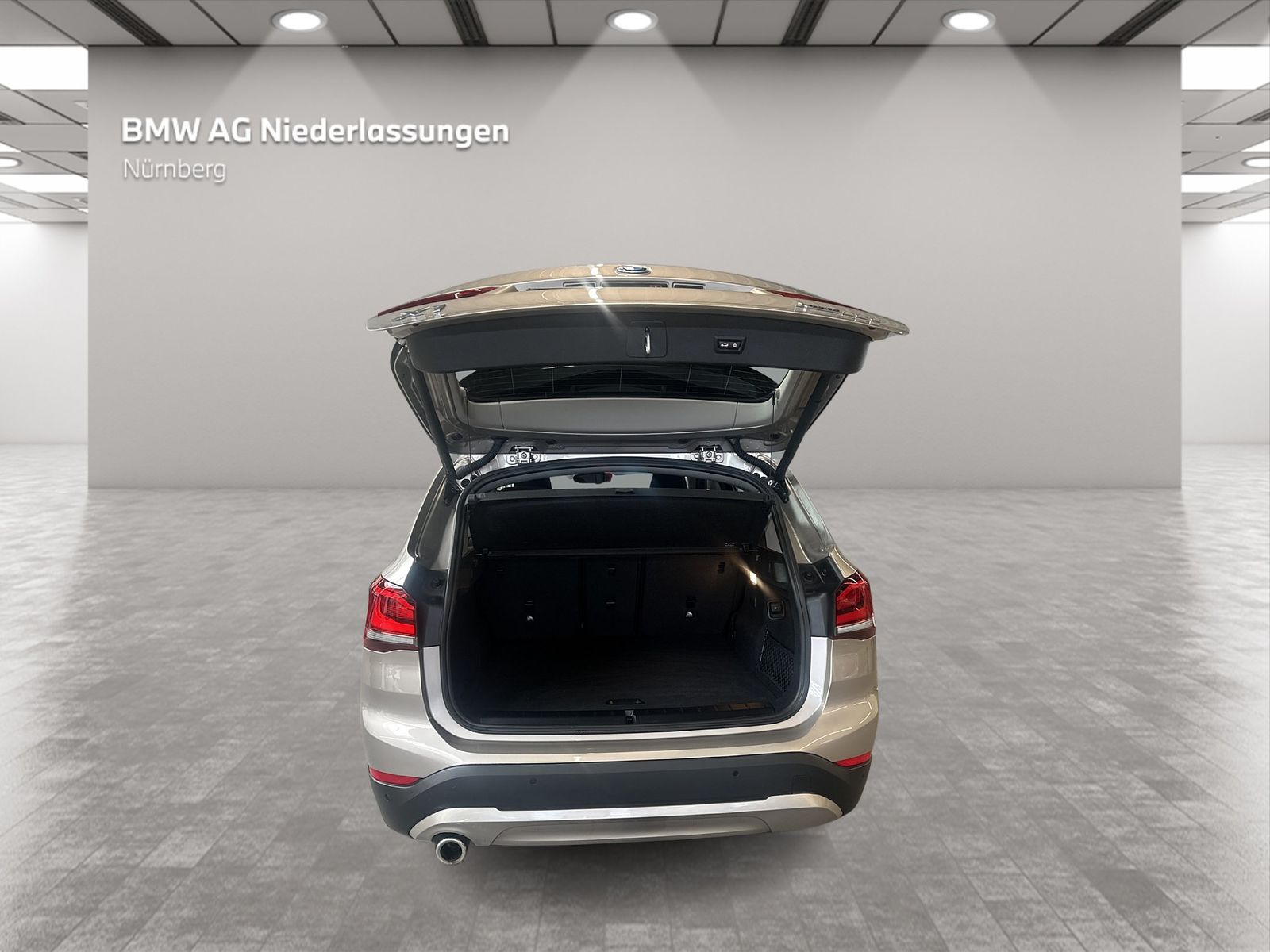 BMW X1 xDrive25e - Samsaru's Car Outlet