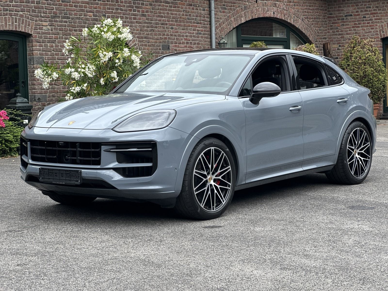 Porsche Cayenne S  Coupe SPORTDESIGN-ABGAS*BOSE*HD MATRI
