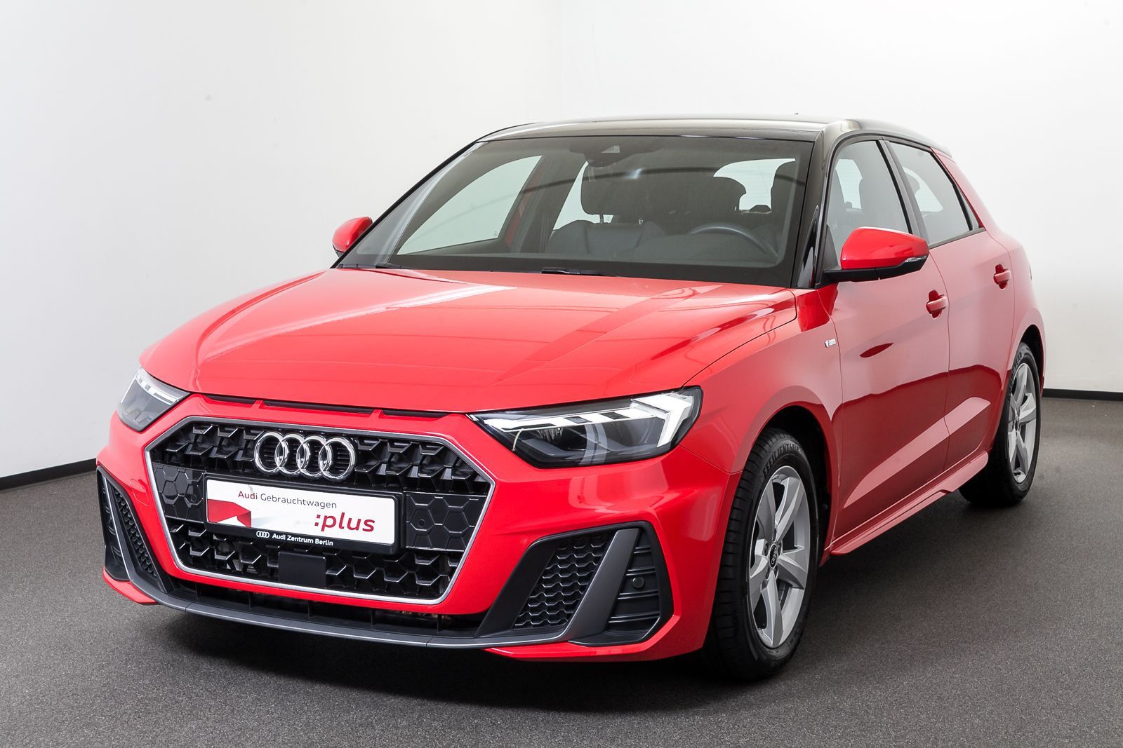Audi A1 Sportback S line 30 TFSI S tr. - Samsaru's Car Outlet