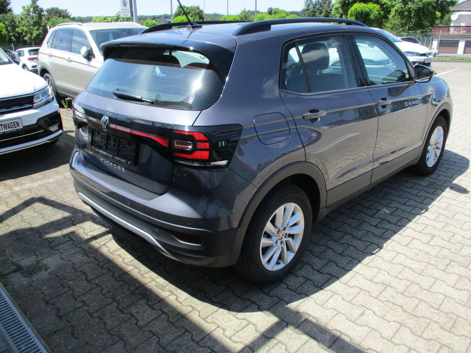 Volkswagen T-Cross Life DSG - Samsaru's Car Outlet