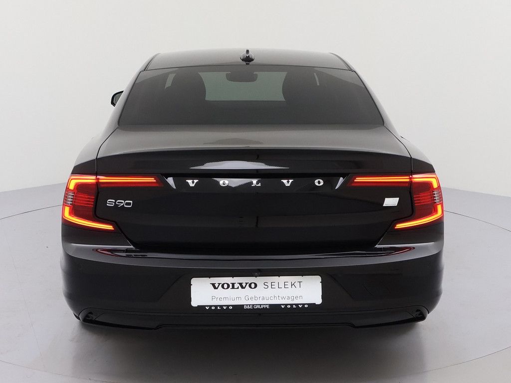 Volvo S90 T8 Ultimate Dark Plug-In Hybrid AWD