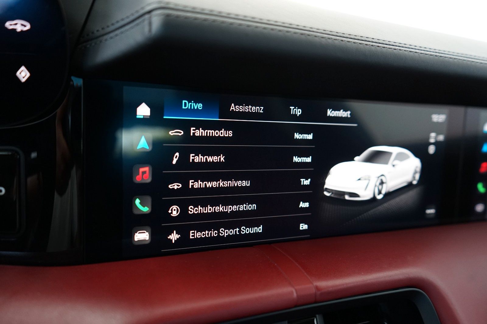 Porsche Taycan 4 S*KREIDE/PANO/CHRONO/3xDISPLAY/MEGA !!