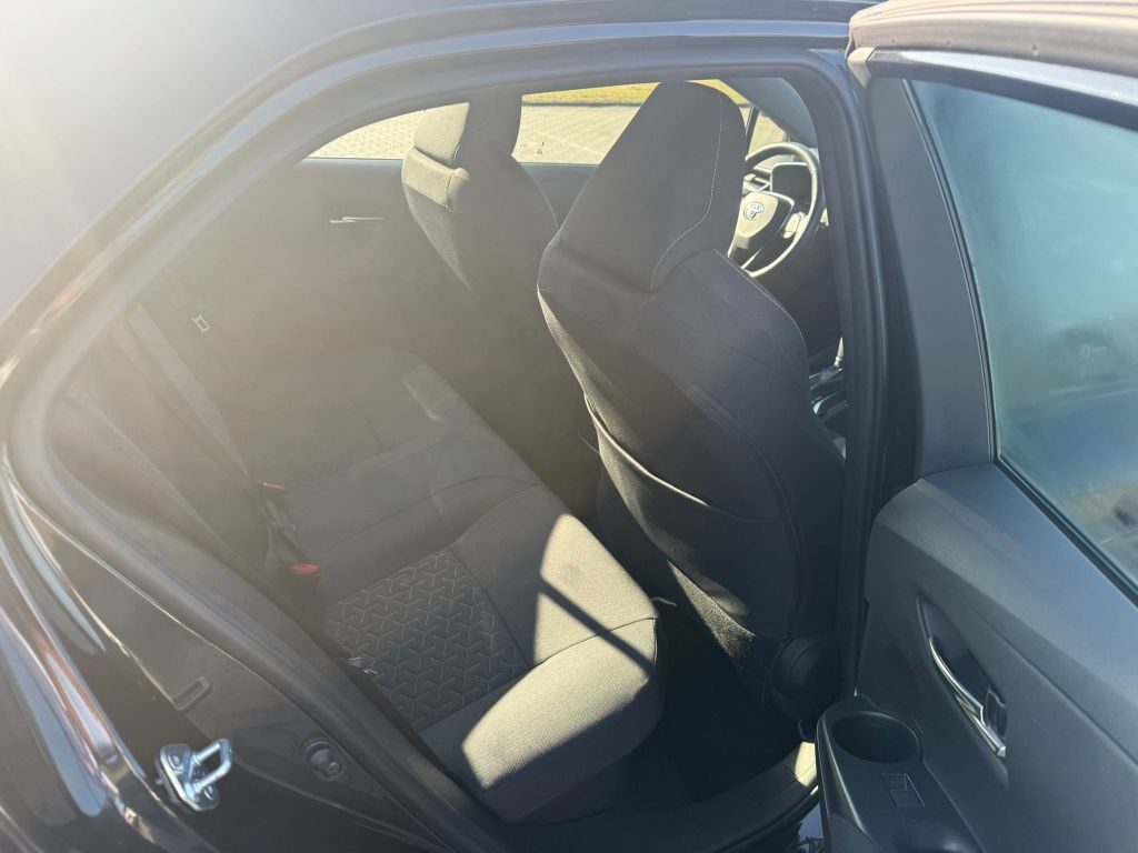 Toyota Corolla 1.8 Hybrid Business Edition