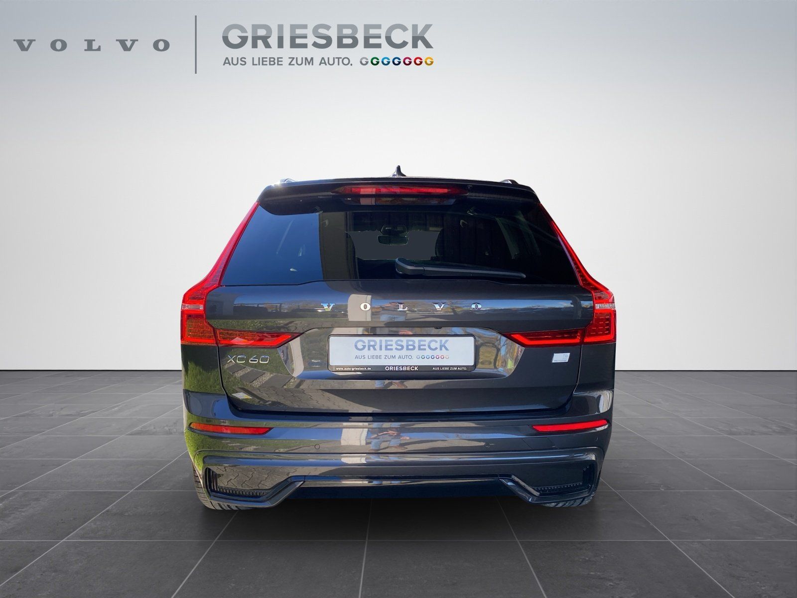 Volvo XC60 R-Design Recharge AHK,Kamera,DAB,Navi