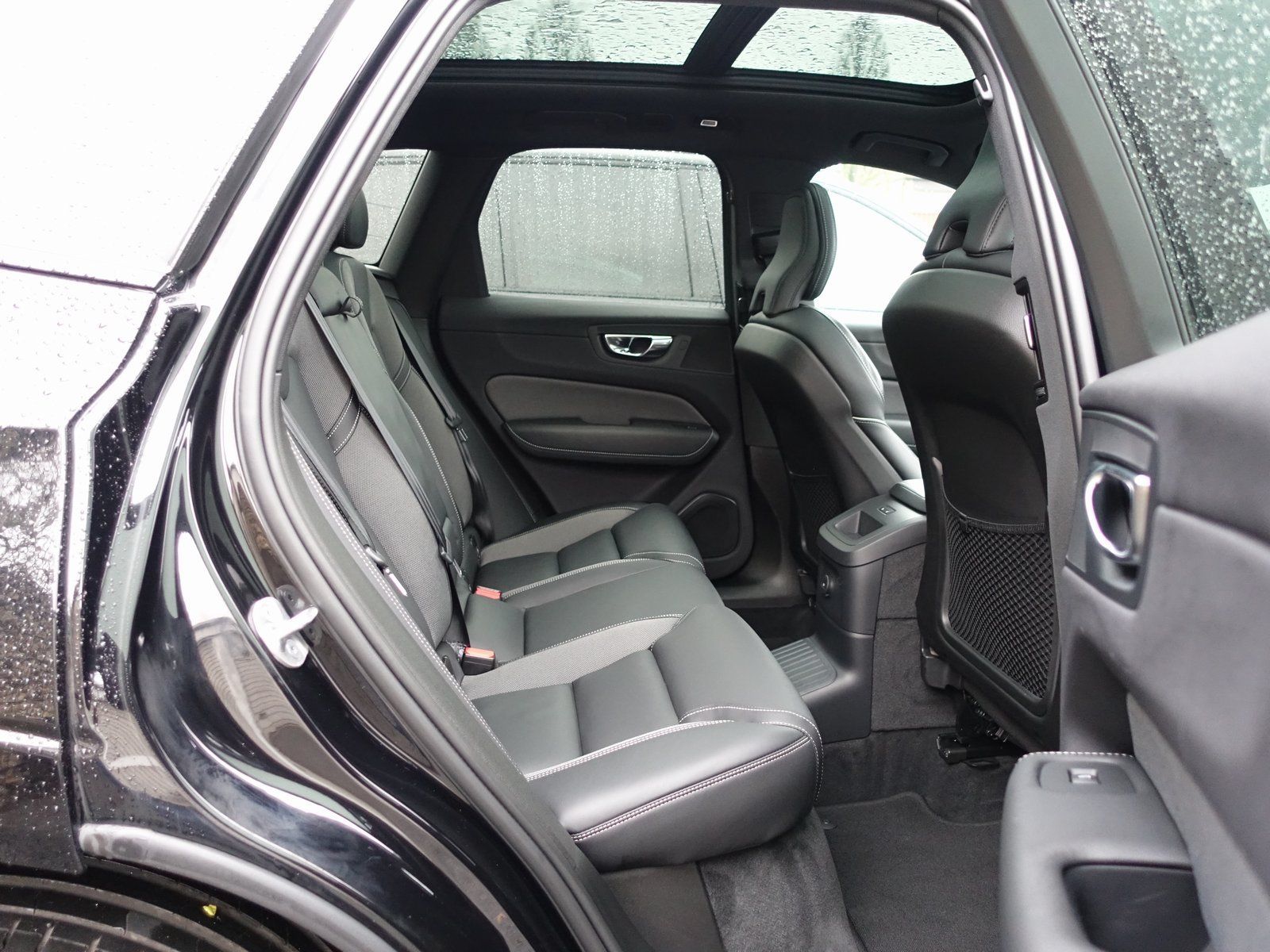 Volvo XC60 Recharge T8 AWD Plus Dark/Pano/CAM/AHK