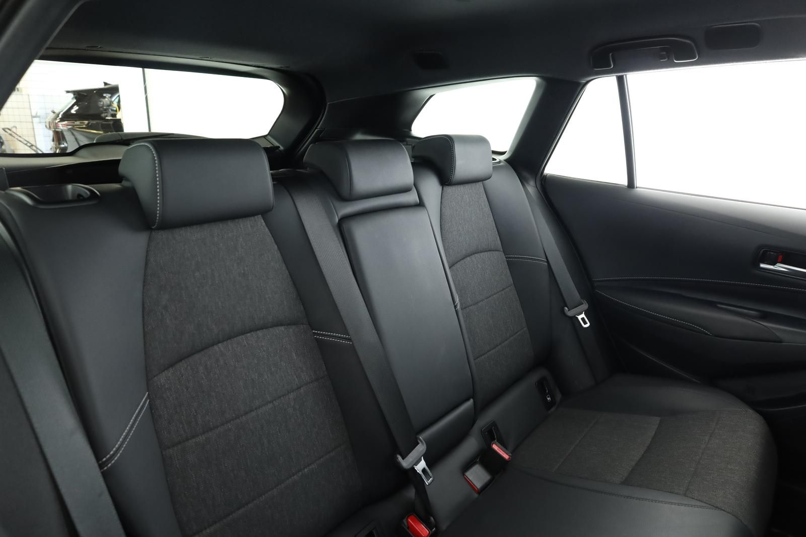 Toyota Corolla Touring Sports 2.0 CVT Team D Navi Kam