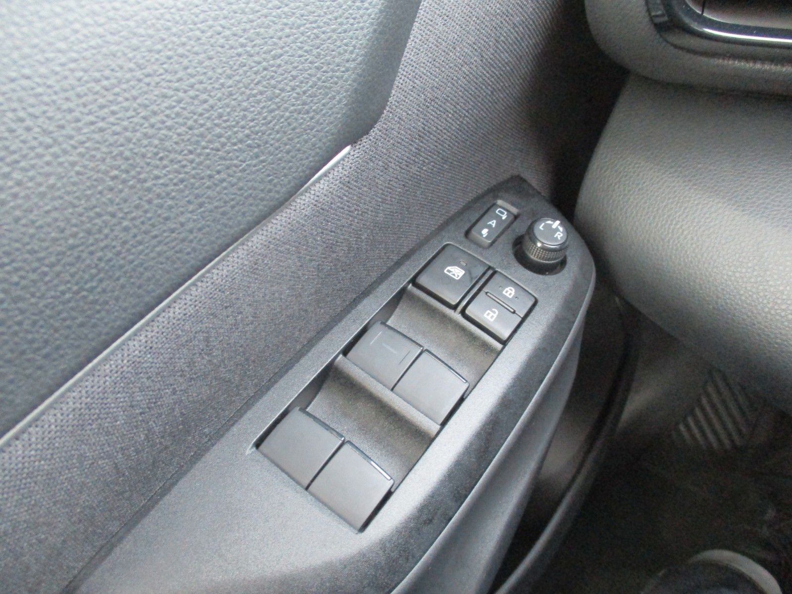 Toyota Yaris Cross Hybrid Team D, Navi, Kamera, SHZ, TW