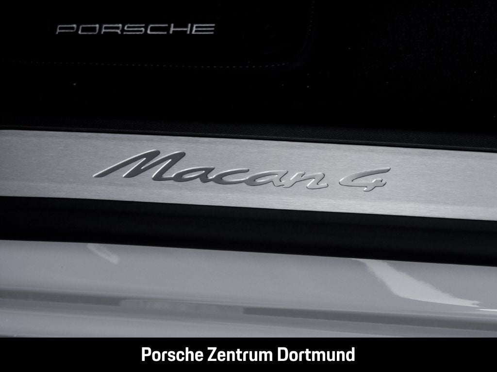 Porsche Macan 4 - Samsaru's Car Outlet
