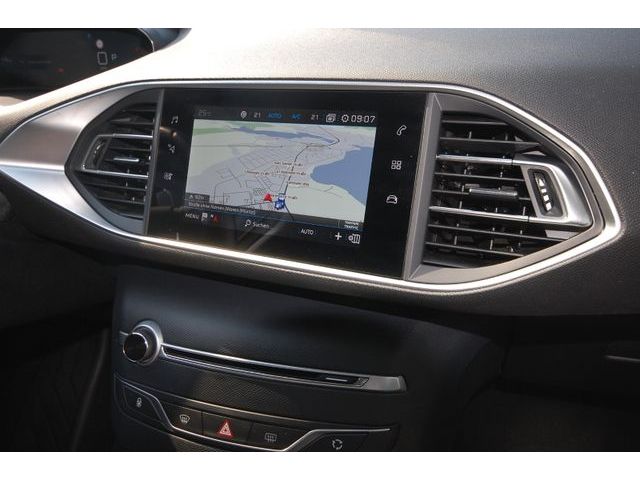 Peugeot 308 Allure Pack BlueHDi 130 EAT8 - Samsaru's Car Outlet