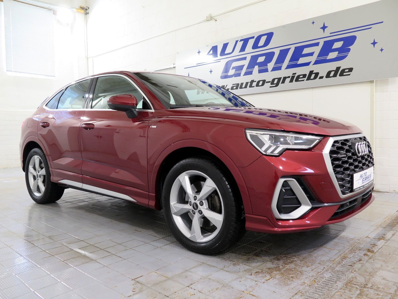 Audi Q3 Sportback 40 TFSI quattro S line - Samsaru's Car Outlet