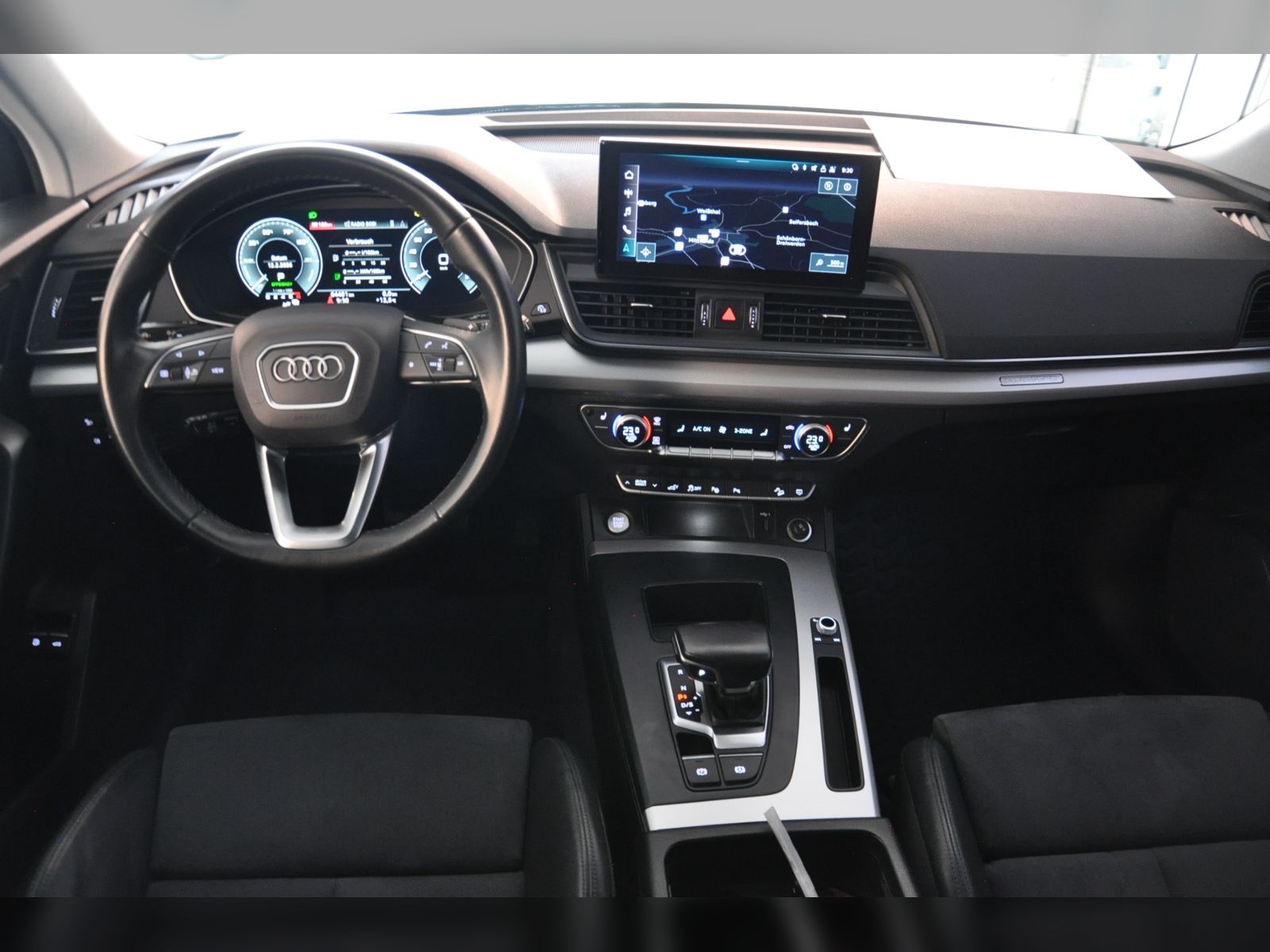 Audi Q5  50TFSIe S line quattro AHK Matrix Standklima