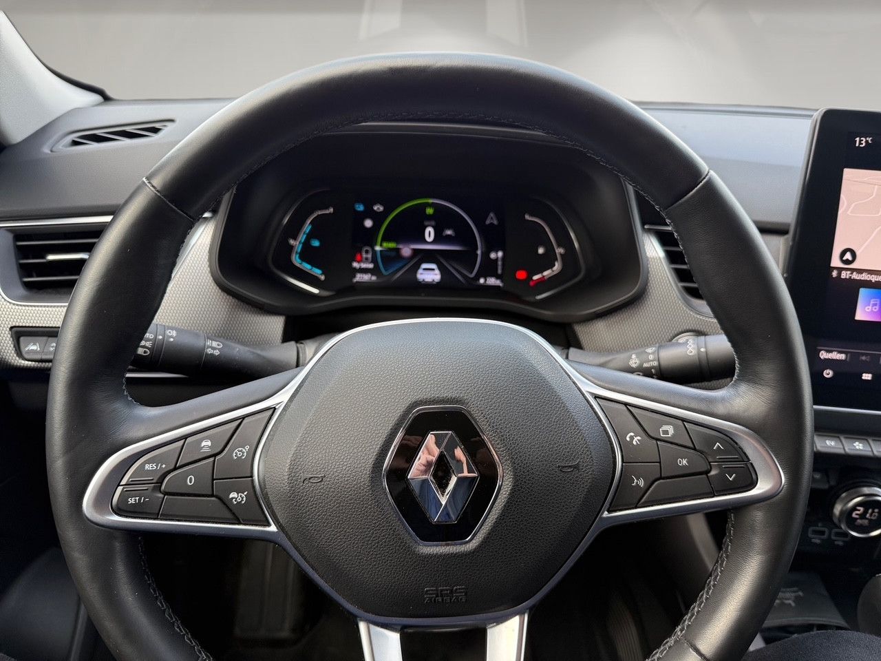 Renault Arkana Intens E-Tech Hybrid - Samsaru's Car Outlet