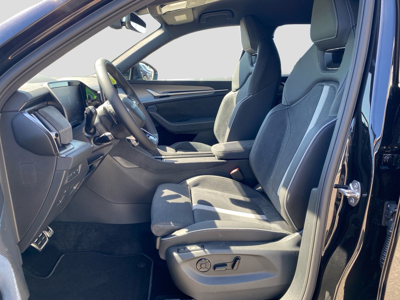 Skoda Kodiaq Sportline 1.5TSI iV ACC Navi Komfort Plus