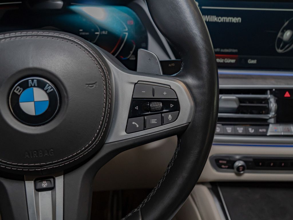 BMW X6 xDrive 30d M-Sport PANO AHK HUD 360° LASER