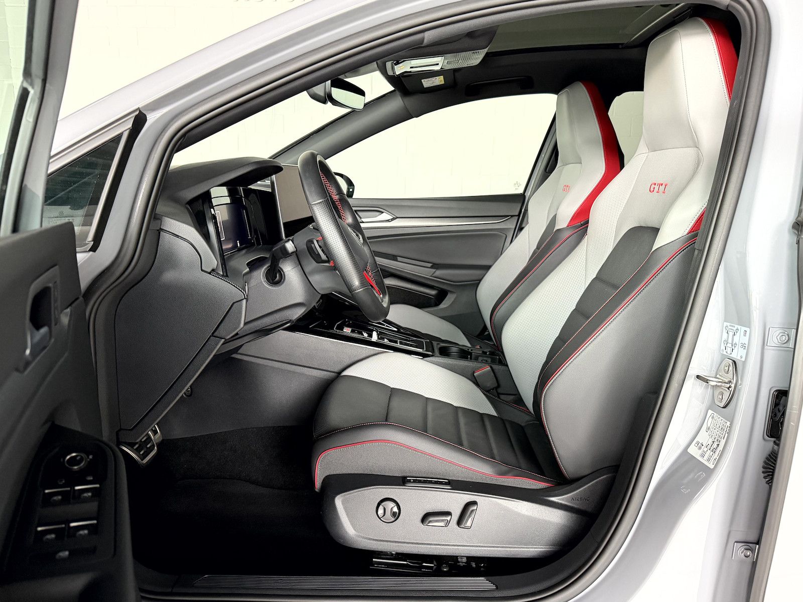 Volkswagen Golf GTI 2.0 TSI*BlackStyle*Pano*IQ*H&K*HUD*
