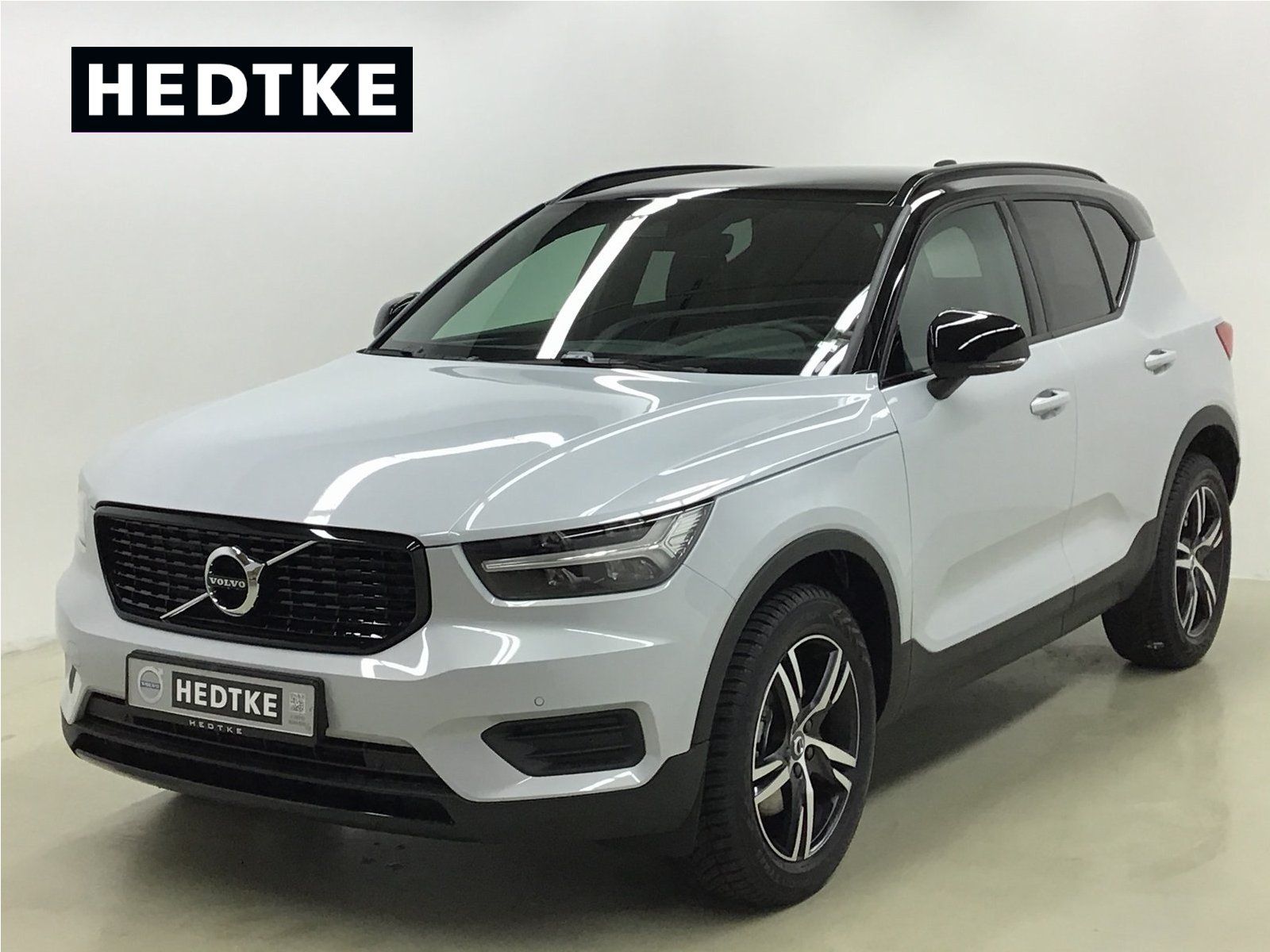 Volvo XC40 B4 Benzin R-Design - Samsaru's Car Outlet