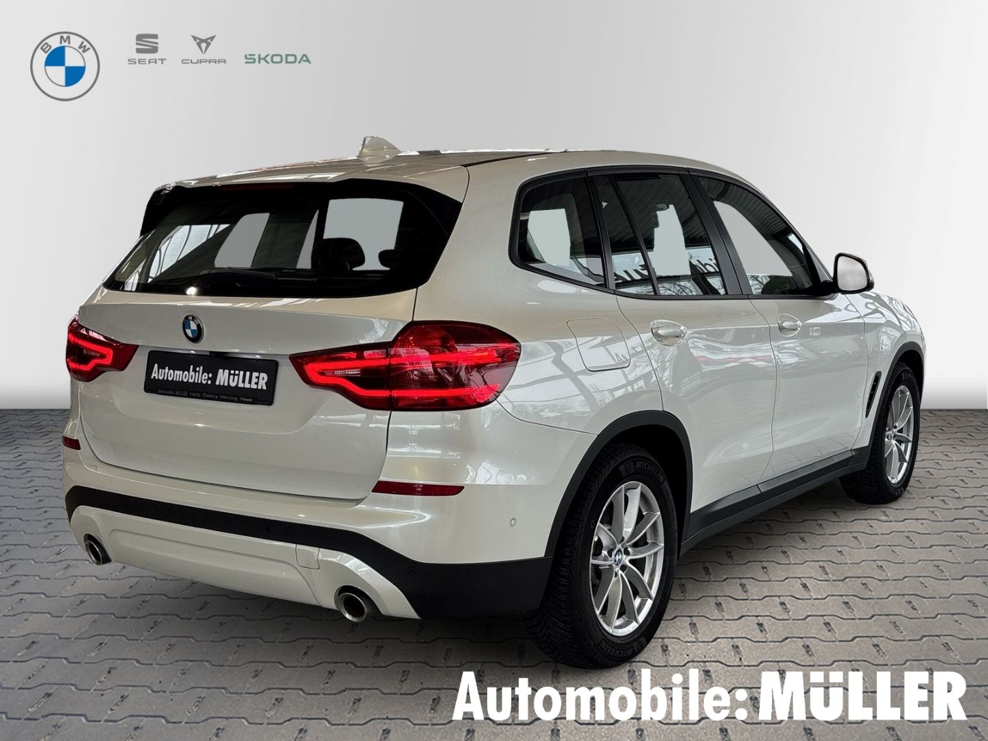 BMW X3 20i xDrive Park-Assistent Navi Digitales Cock