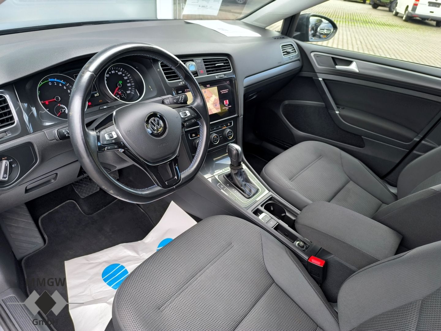 Volkswagen Golf VII e-e- - Samsaru's Car Outlet