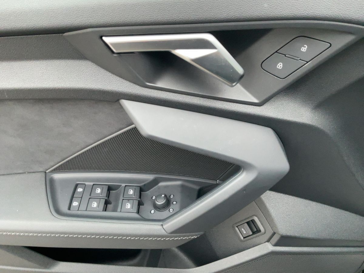 Audi A3 Limousine 35 TDI S-TR 2xS-LINE - Samsaru's Car Outlet