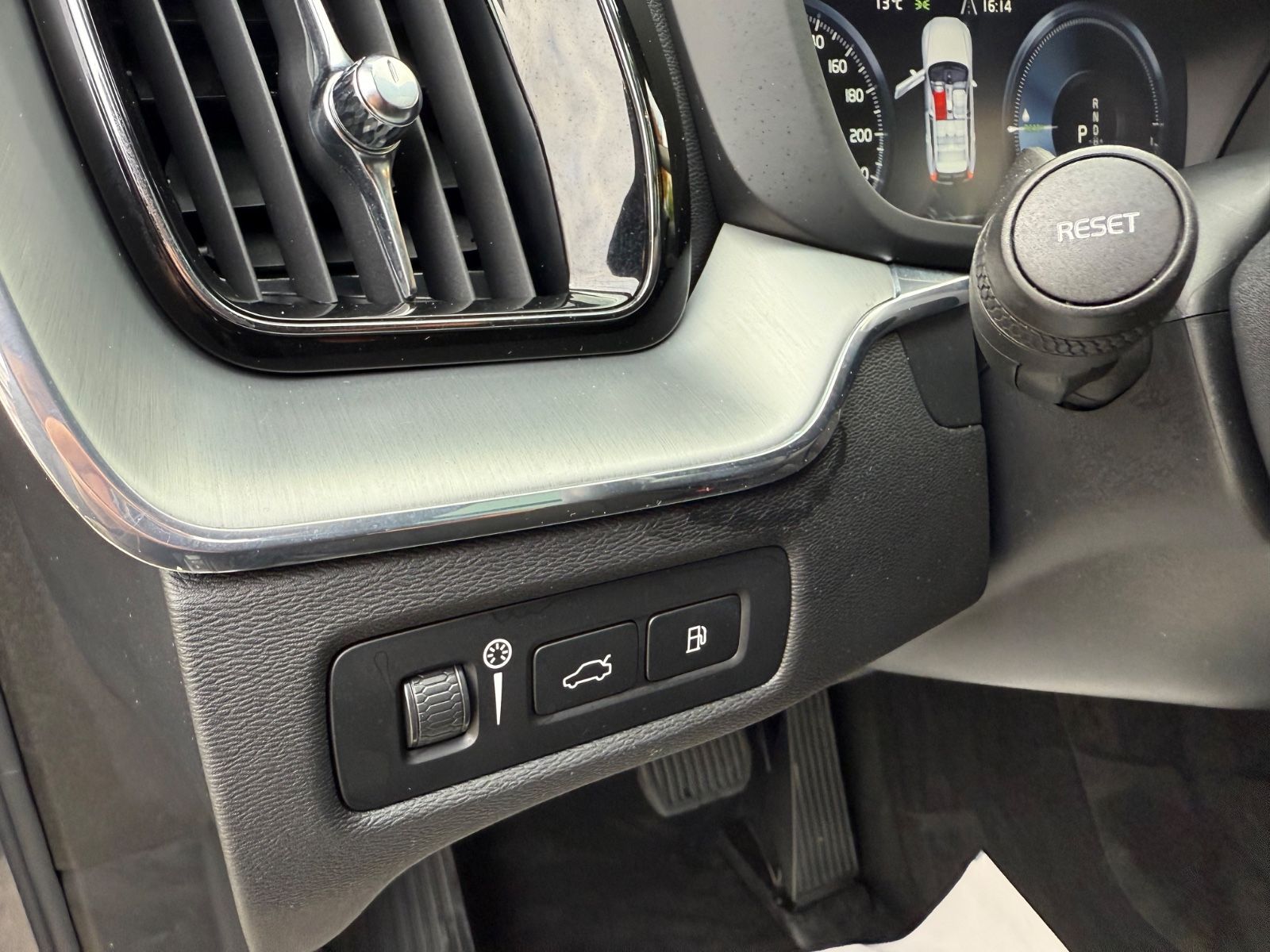 Volvo XC60 Inscr Expr AWD Plug-In~Pano~360Kam~ACC~AHK~