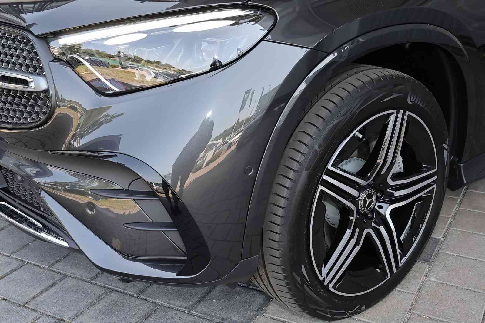 Mercedes-Benz GLC 300 d 4M AMG MBUX+360°+DIG-LED+Pano+AHK+20"