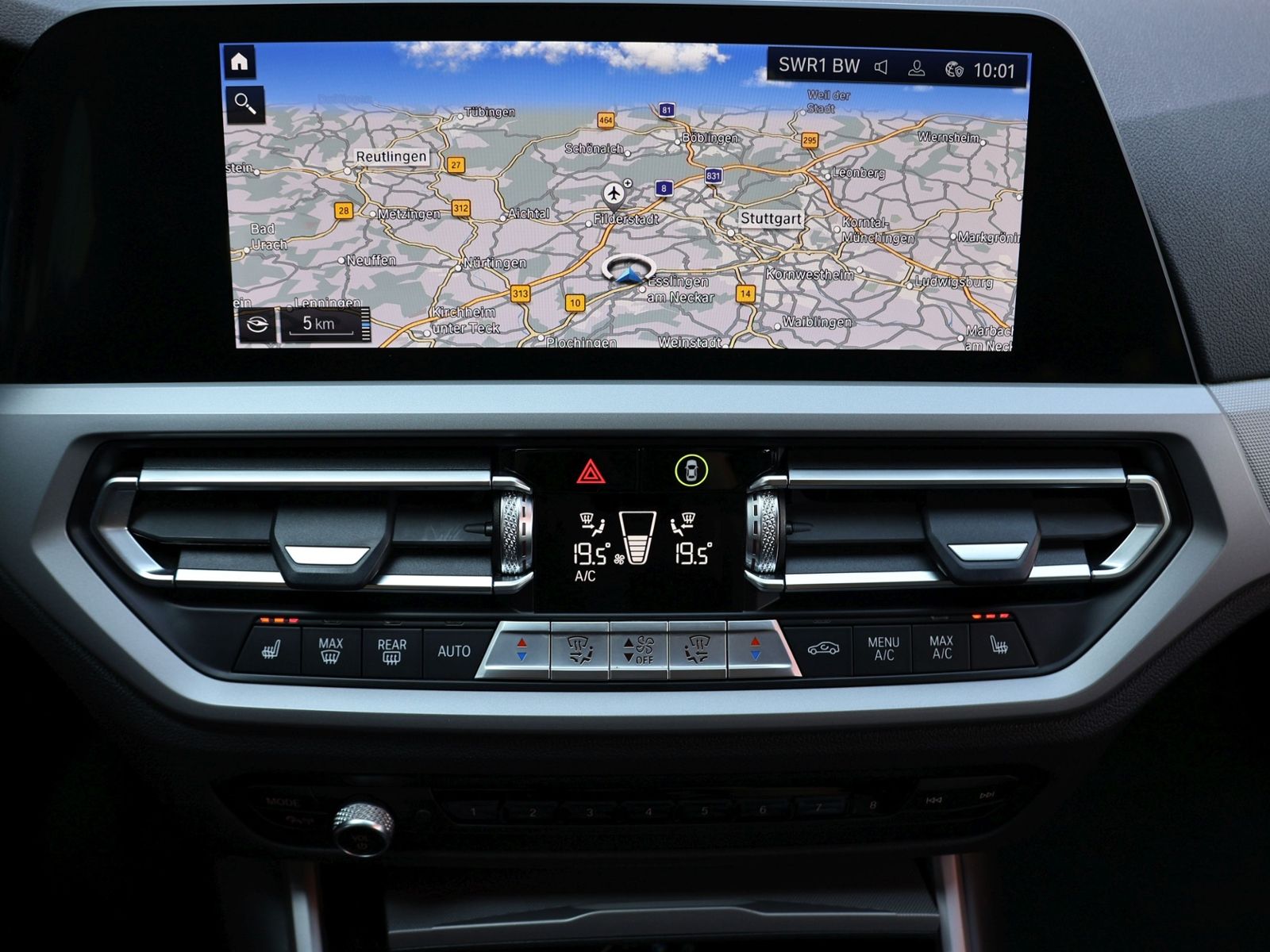 BMW 330 e Touring Advantage - Samsaru's Car Outlet