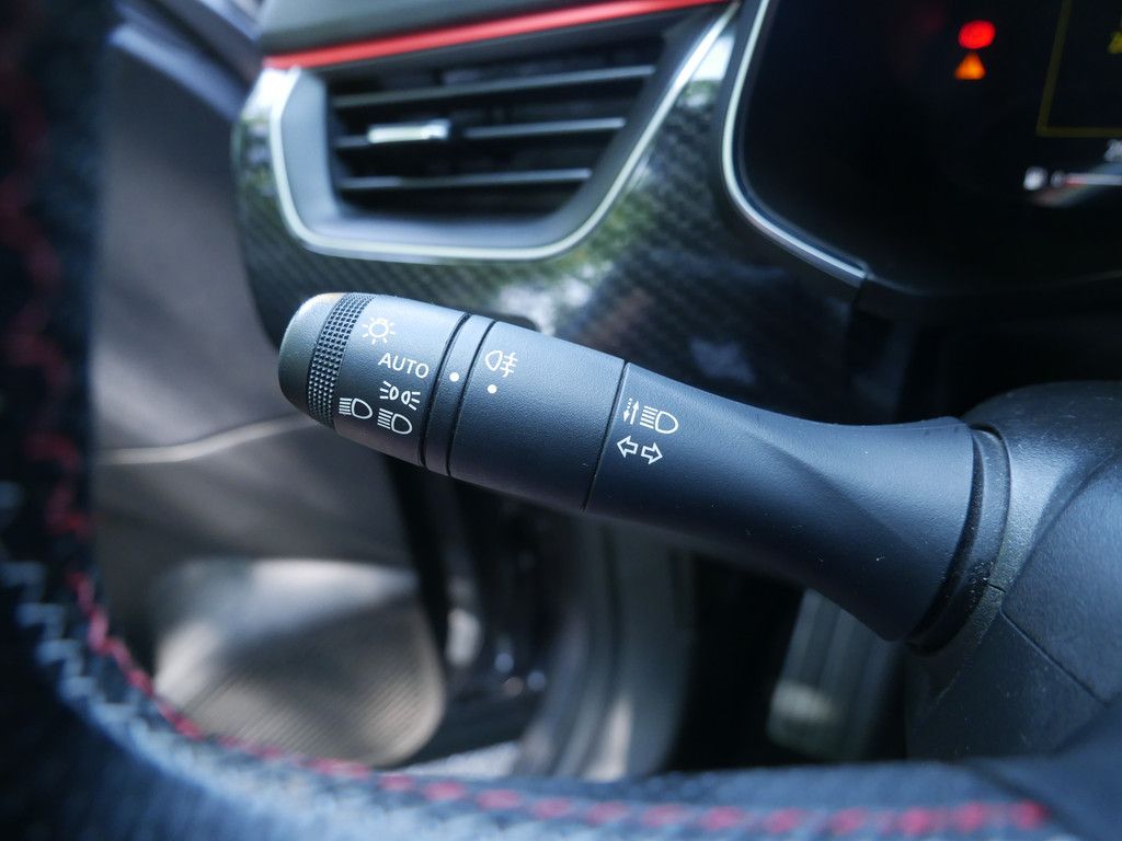 Renault Arkana R.S. Line E-Tech 145 - Samsaru's Car Outlet