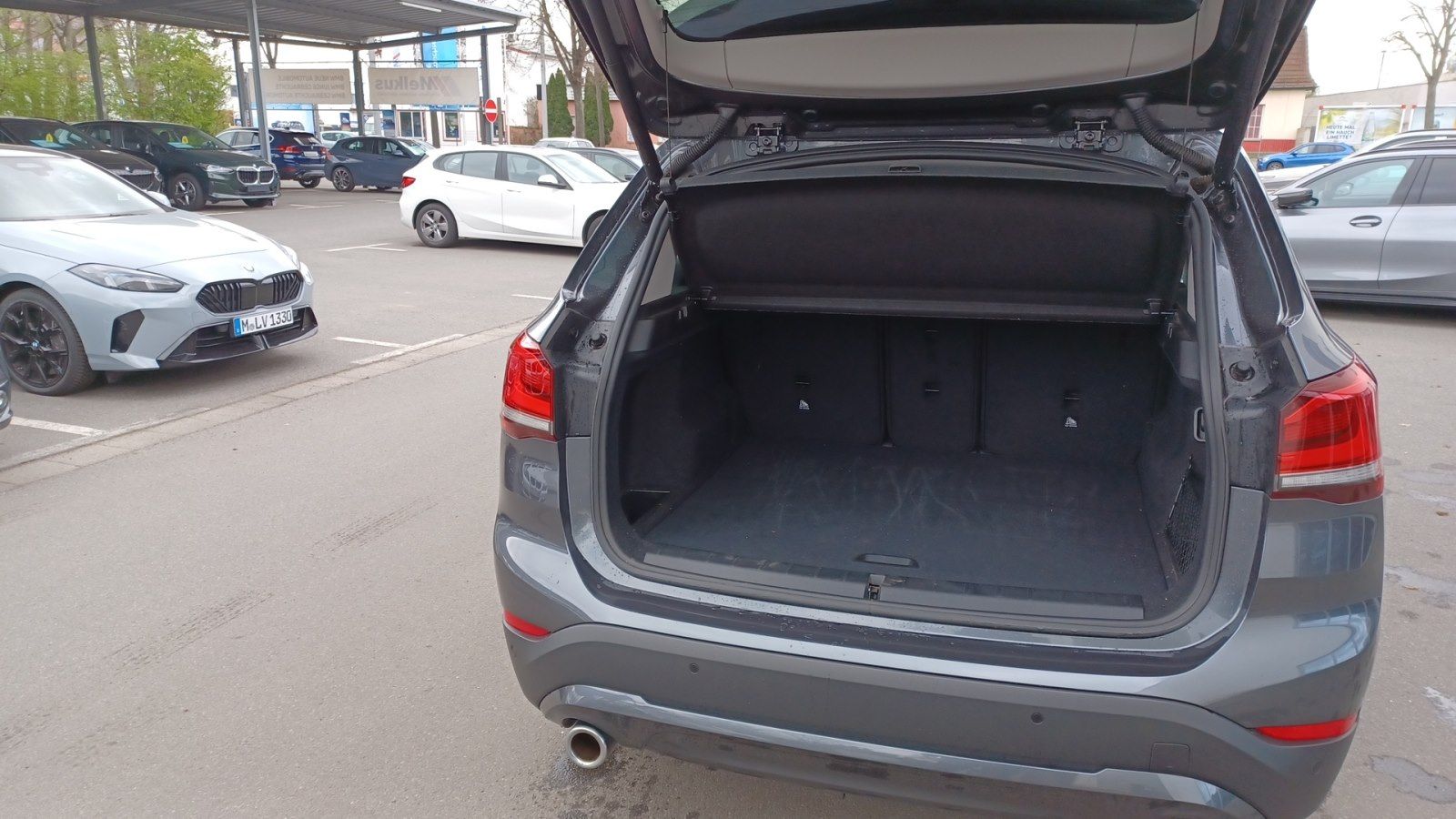 BMW X1 xDrive20i Advantage - Samsaru's Car Outlet