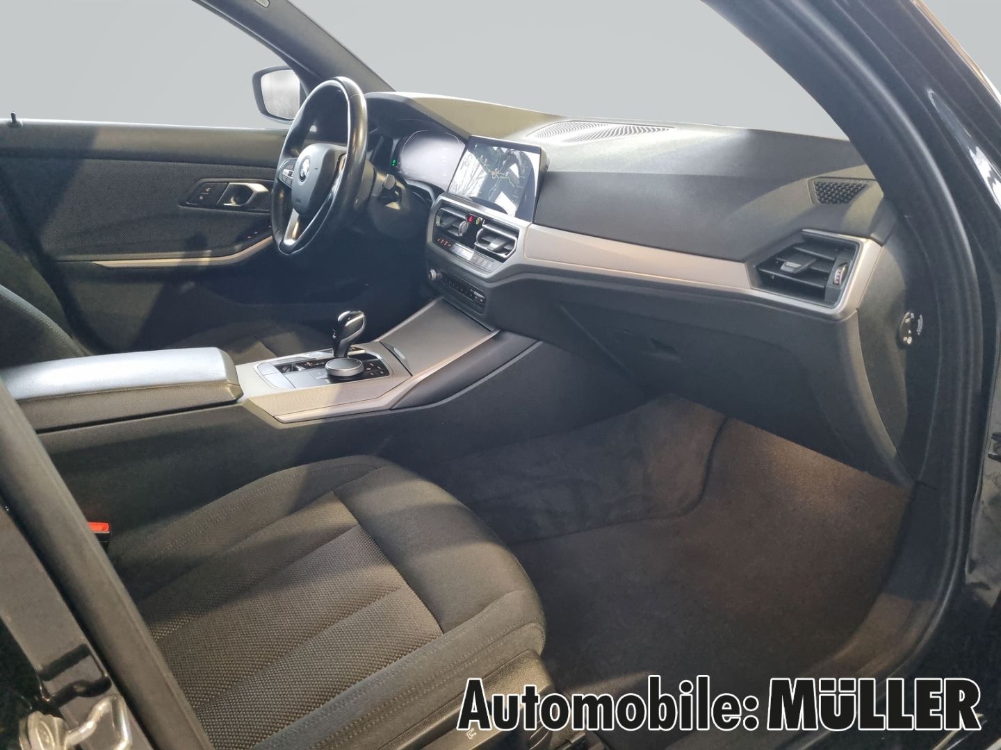 BMW 330 i xDrive Touring - Samsaru's Car Outlet