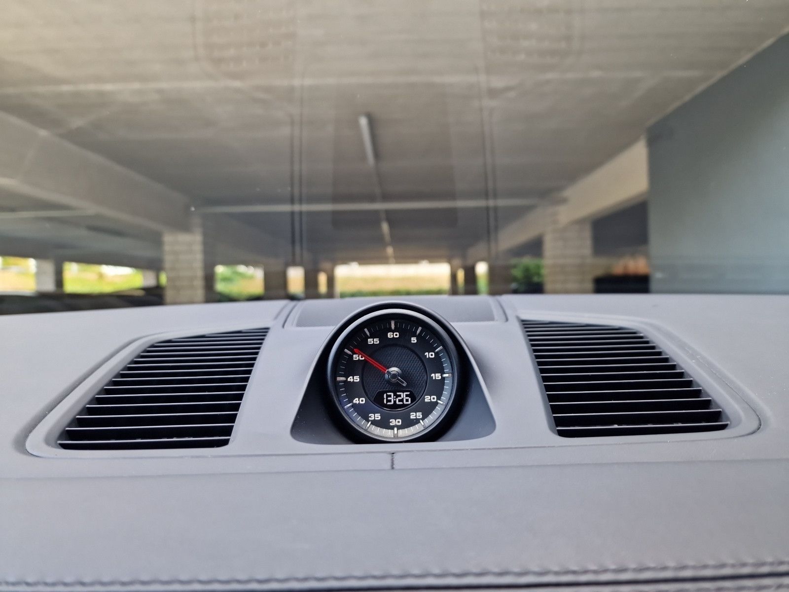 Porsche Cayenne Pano 360° Luft Bose Chrono Matrix 14w 21
