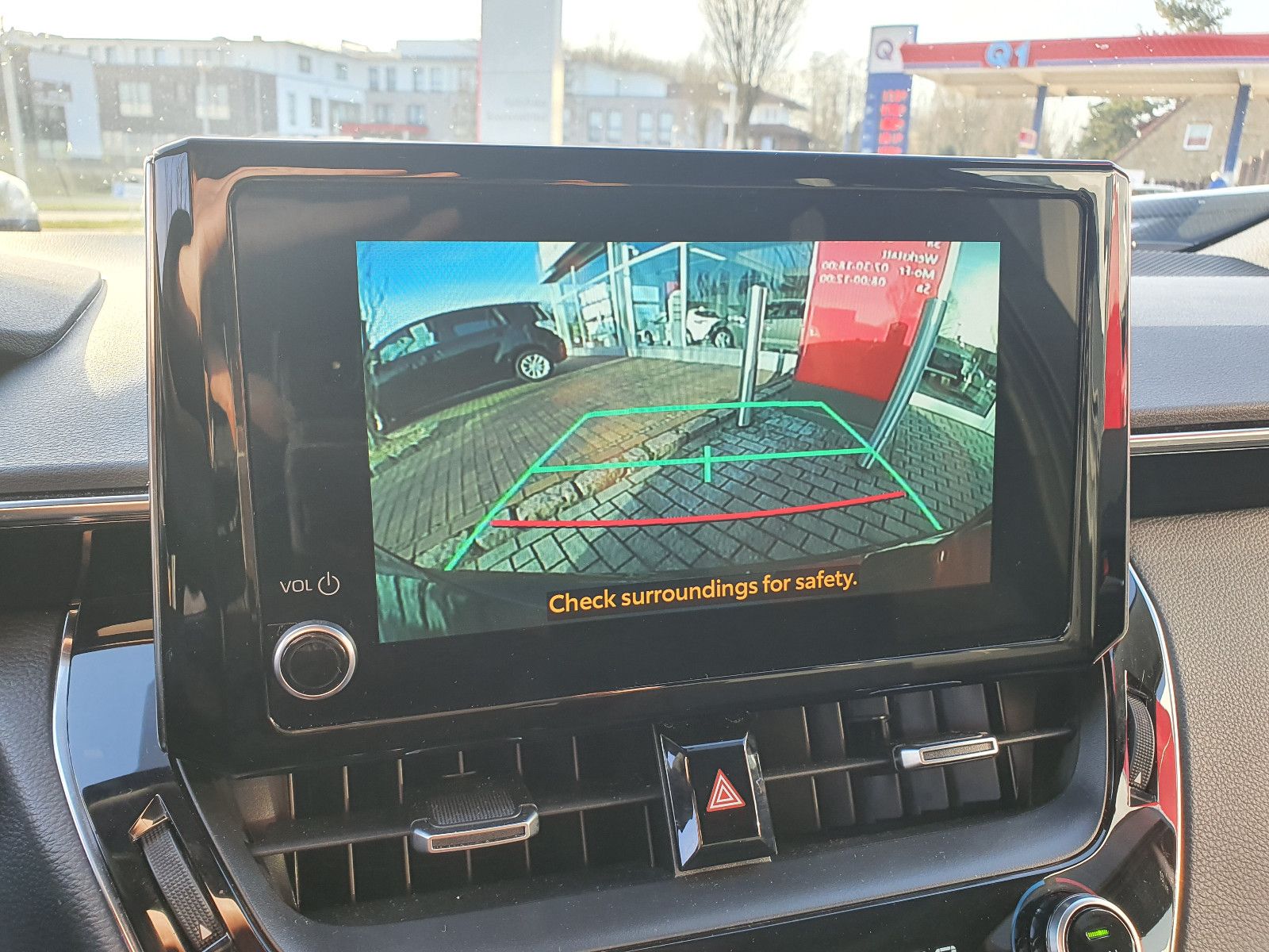 Toyota Corolla 1.8 Hybrid - Samsaru's Car Outlet