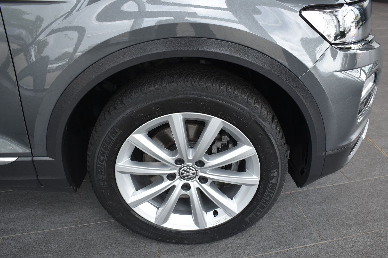 Volkswagen T-Roc 2.0TDI DSG Active - Samsaru's Car Outlet