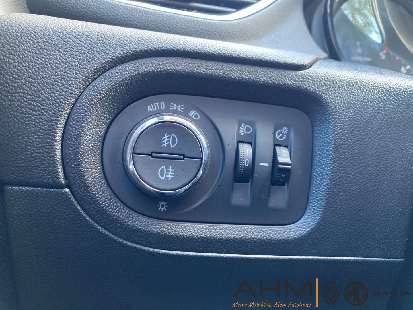Opel Grandland X Edition 1.5 D - Samsaru's Car Outlet