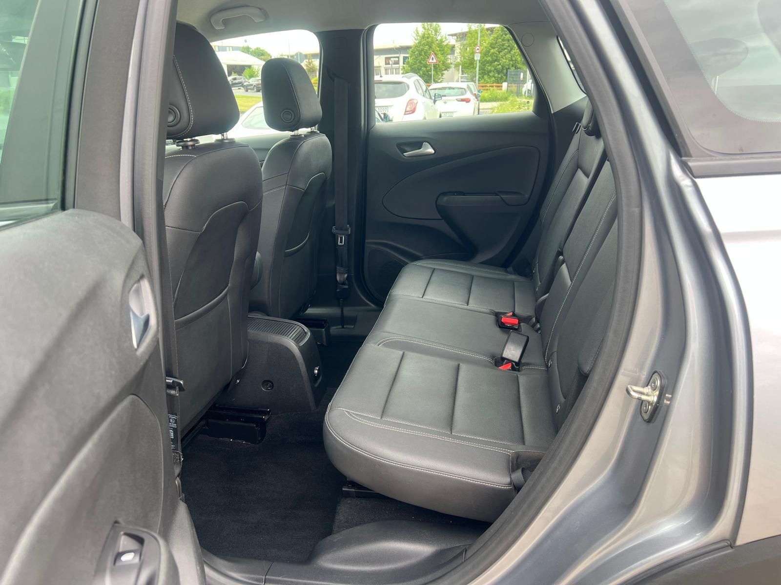 Opel Crossland 1.5 D Elegance - Samsaru's Car Outlet