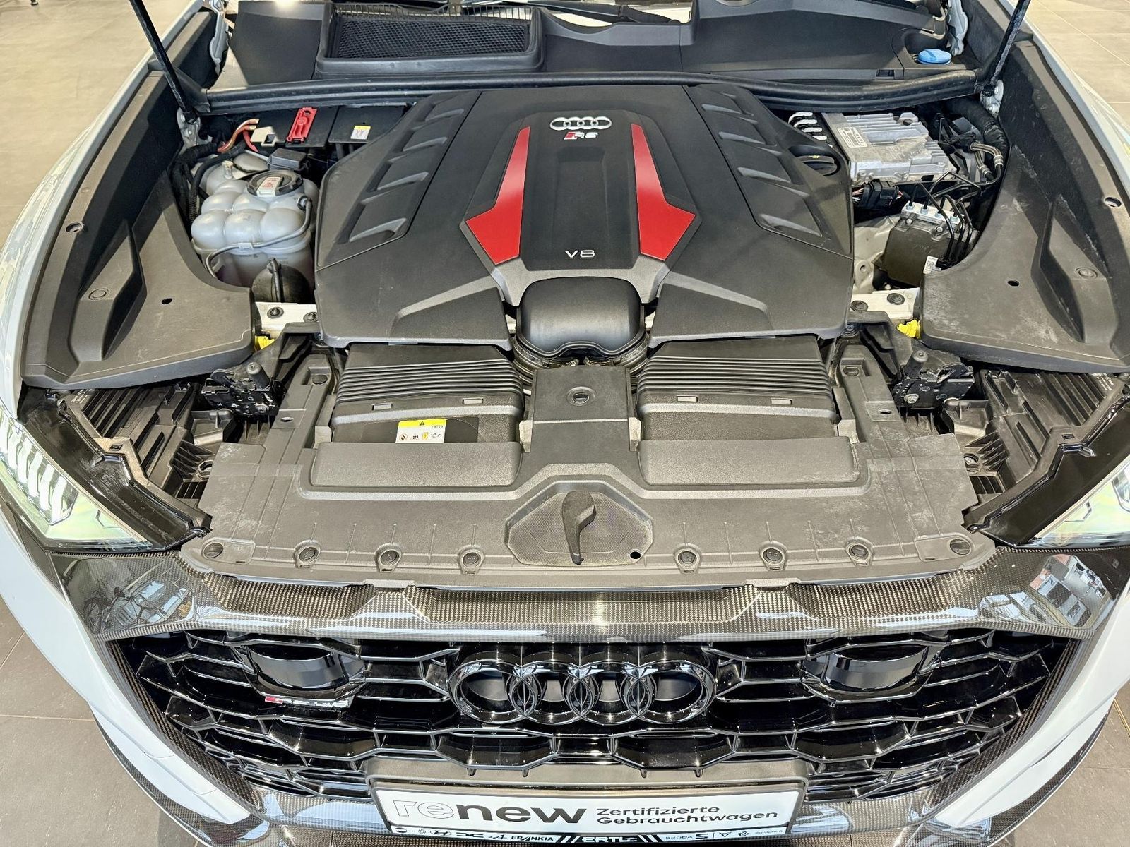 Audi RSQ8 Carbon Pak.+Standheiz 305 km/h+Keramik+B&O