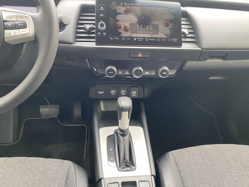 Honda Jazz 1.5i-MMD e-CVT Elegance - Samsaru's Car Outlet