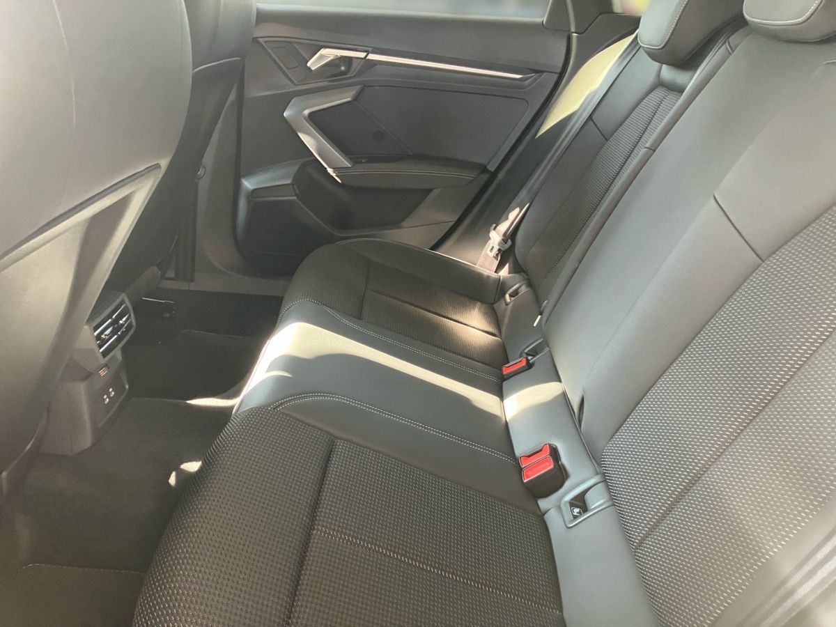 Audi A3 Sportback 35 TFSI S-Tronic S-LINE MATRIX-LED