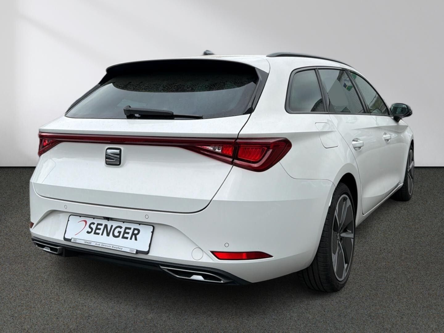 Seat Leon Sportstourer FR 2.0 TDI DSG CarPlay ACC AHK