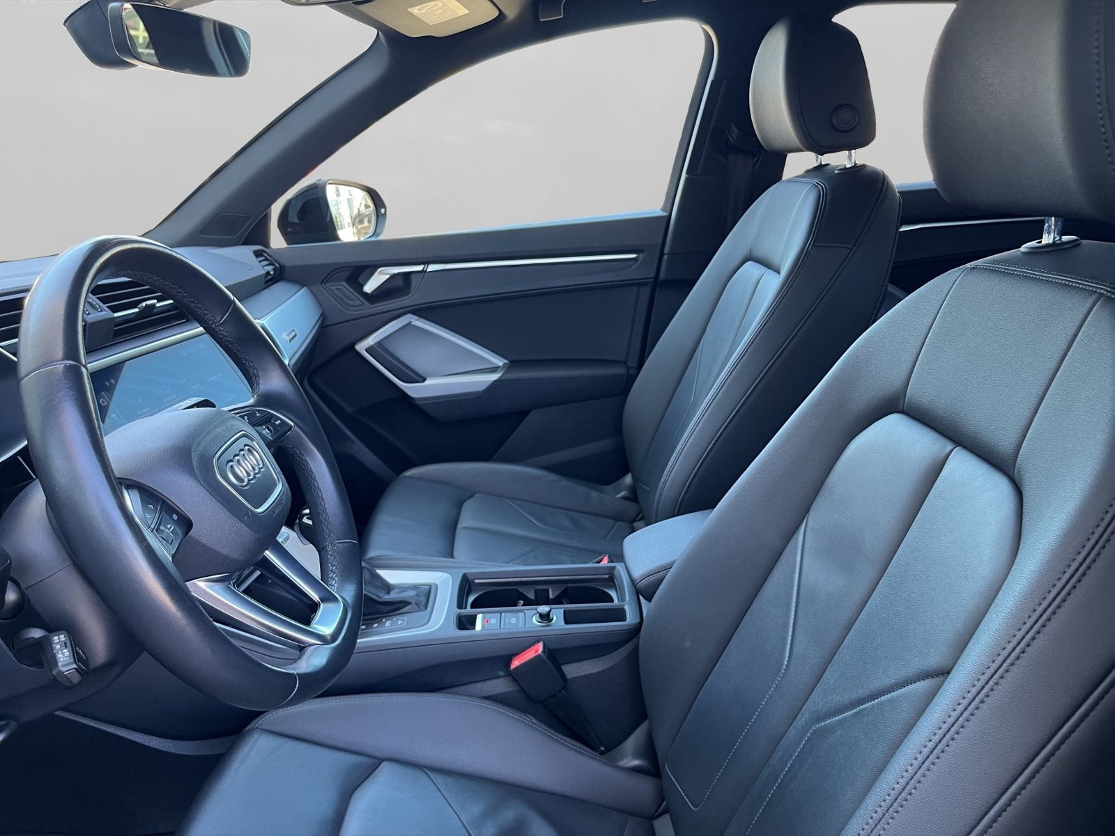 Audi Q3 40 TDI quattro S line Plus - Samsaru's Car Outlet