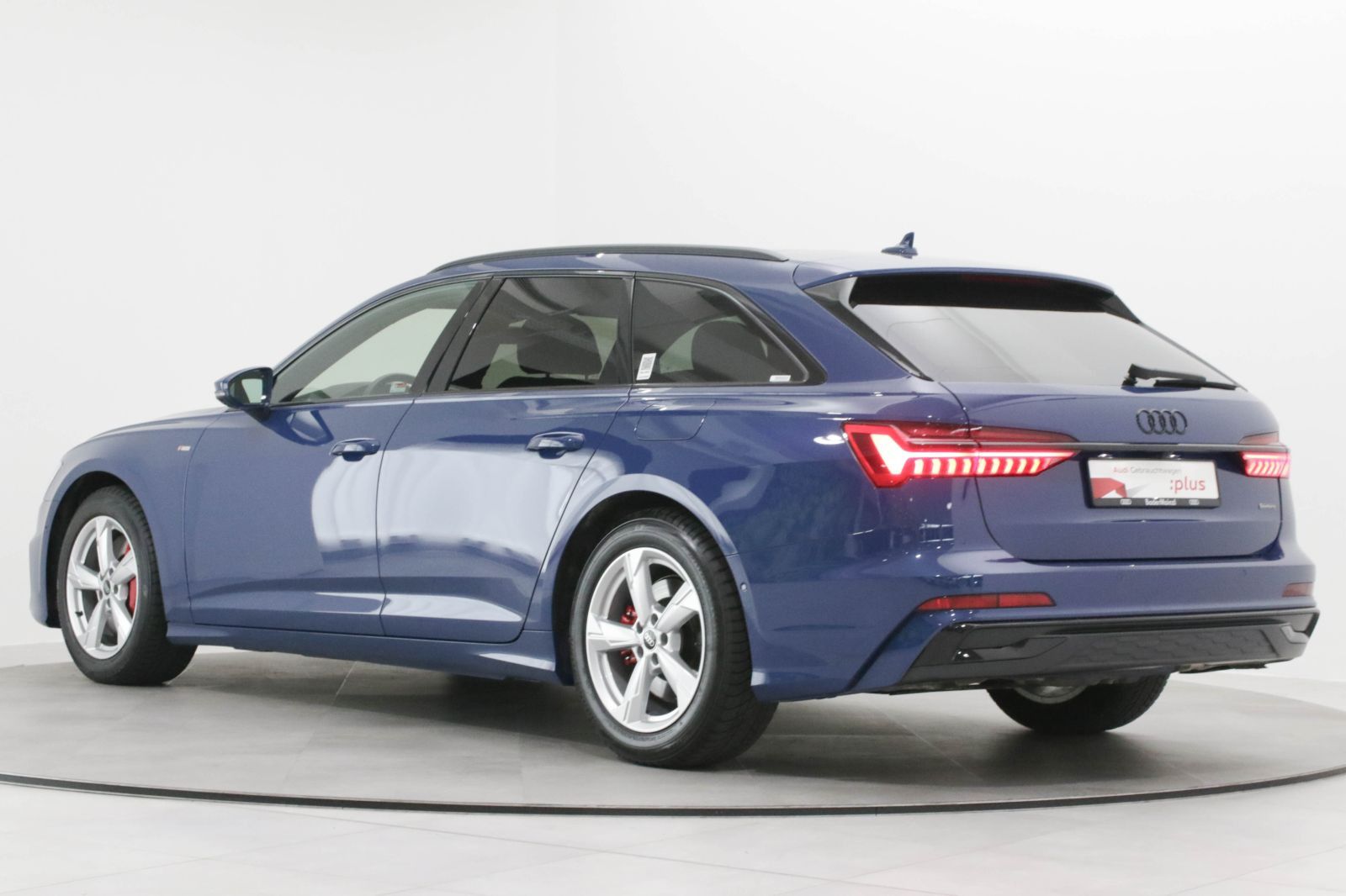 Audi A6 Avant 55 TFSIe quattro S line - Samsaru's Car Outlet