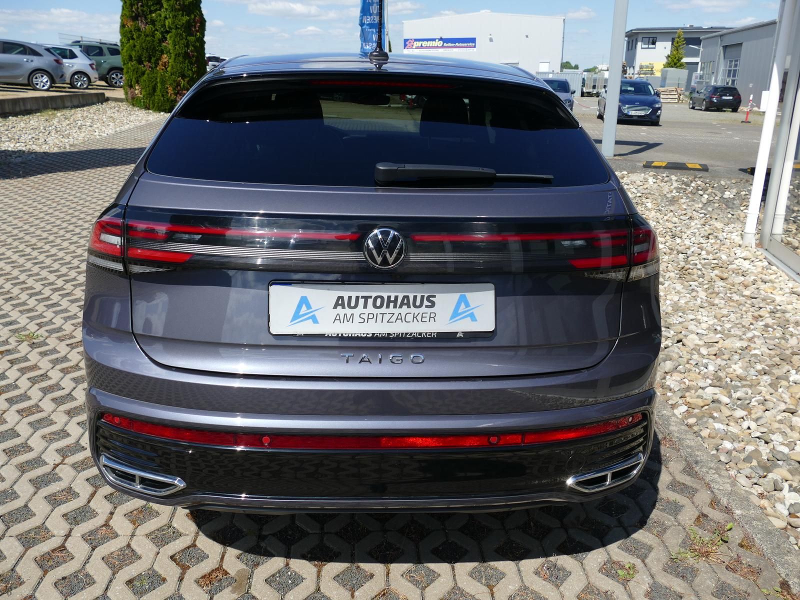 Volkswagen Taigo 1.0 TSI R-Line - Samsaru's Car Outlet